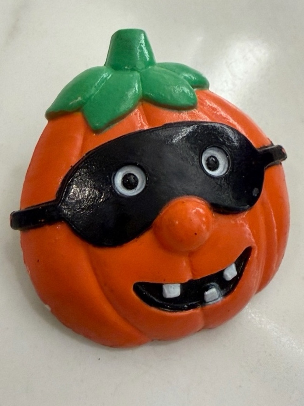Gibson Vintage Pin Halloween Pumpkin with Mask Holiday Brooch Jewelry